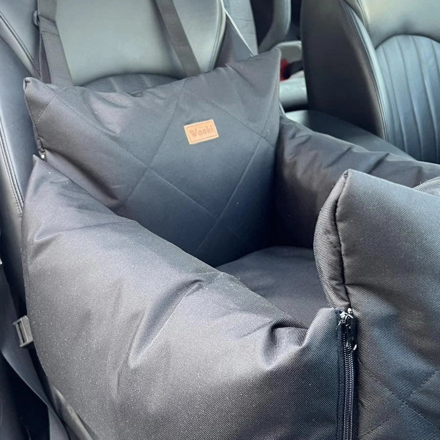 Автокрісло для собак чорне