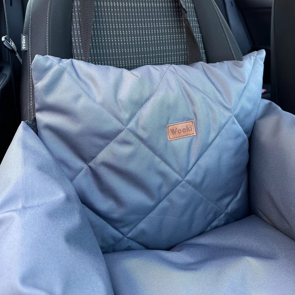 Автокрісло для собак сіре